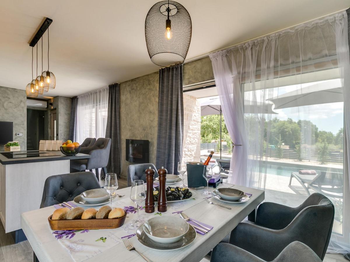Villa Lavanda Nova Vas  Buitenkant foto